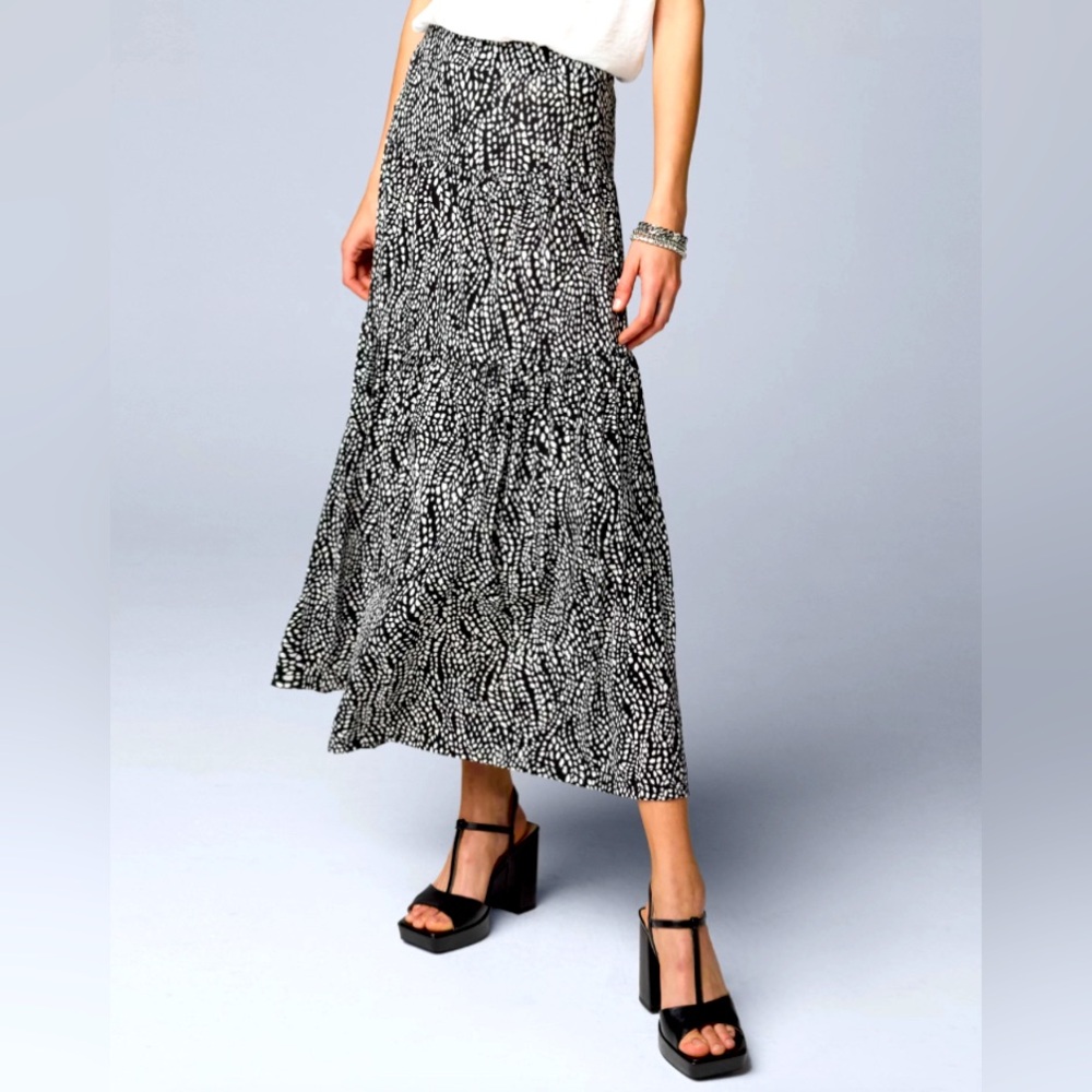Tiered Printed Maxi Skirt Small